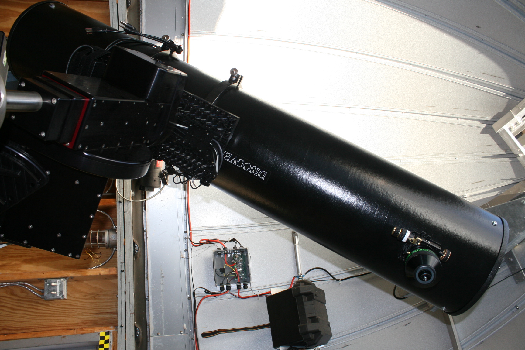 Discovery 10 F 6 Premium Dhq Split-tube Dobsonian Telescope
