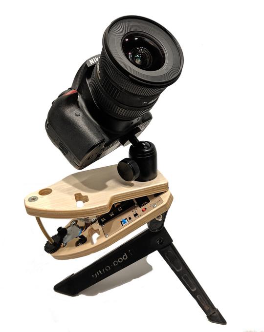 Nyx Tracker Motorized Barn Door Tracking Mount Astronomy Technology Today